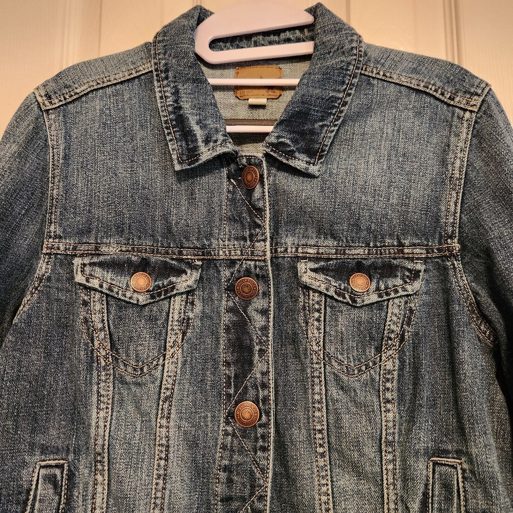 🦅American Eagle Outfitters Cropped Distressed Denim Jacket Size Large - Picture 7 of 12